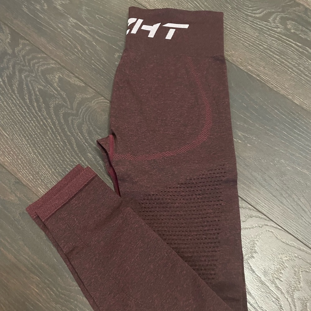 Arise ECHT leggings. Large